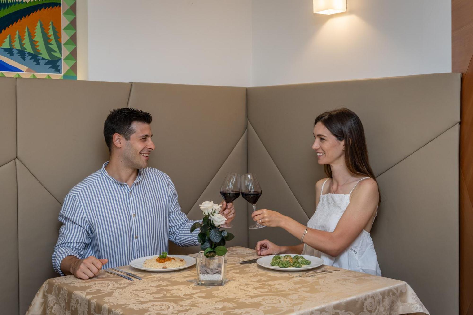 Viridis Hotel Revo Экстерьер фото